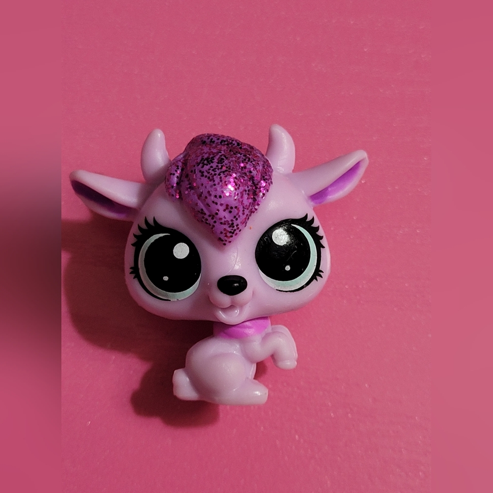 Hasbro Littlest Pet Shop Mini Baby Cow Glitter #4085 (0345)